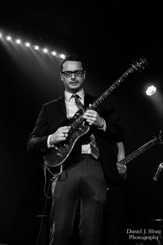 Andy Newman performing live